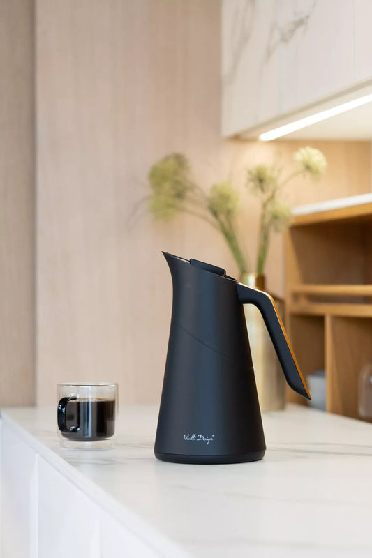 Soho Design Termokande med glasindsats 1L Sort/Guld