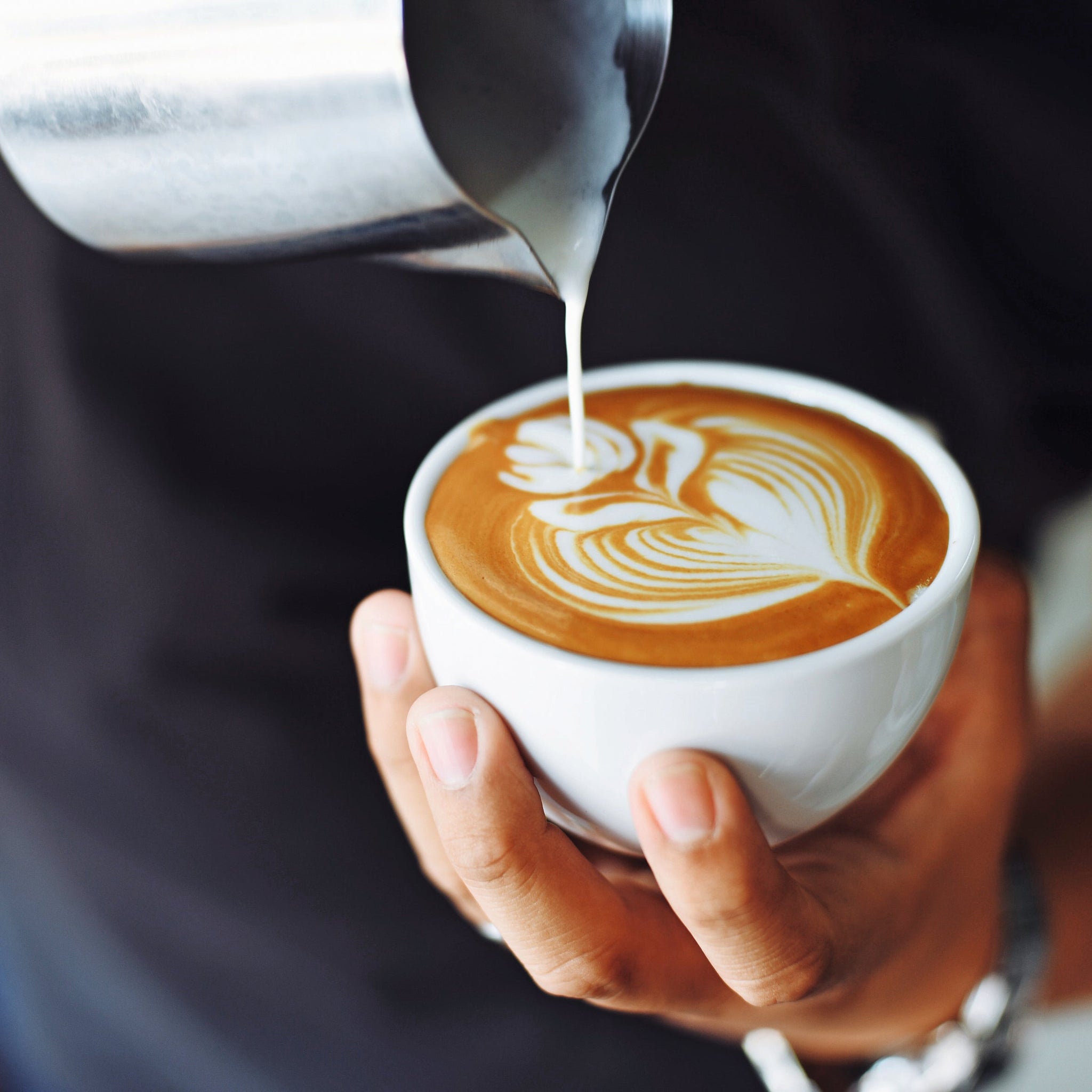 Kaffeentusiastens guide til den perfekte kop: Fra bønne til bryg
